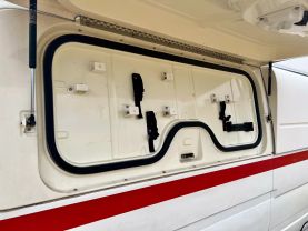 1997 TOYOTA HIACE VAN 1UZ-FE HIMEDIC AMBULANCE