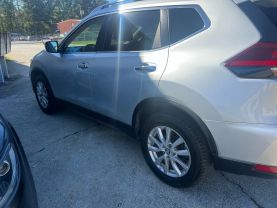 2019 Nissan Rogue - Image 9