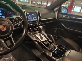2018 PORSCHE CAYENNE SUV V6, 3.6 LITER SPORT UTILITY 4D