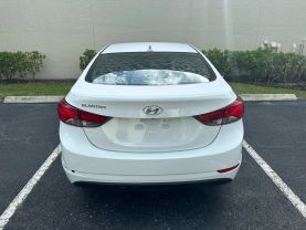 2015 HYUNDAI ELANTRA SEDAN 4-CYL, 1.8 LITER SE SEDAN 4D