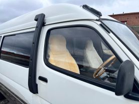 1995 TOYOTA HIACE VAN 3L CAMPER