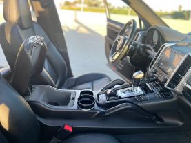 2018 PORSCHE CAYENNE SUV V6, 3.6 LITER SPORT UTILITY 4D