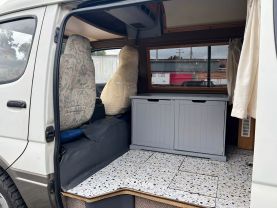 1995 TOYOTA HIACE VAN 3L CAMPER