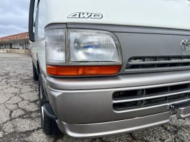 1995 TOYOTA HIACE VAN 3L CAMPER