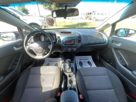 2017 Kia Forte Lx Sedan 4d - Image 30