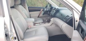 2013 TOYOTA HIGHLANDER SUV V6, 3.5 LITER LIMITED SPORT UTILITY 4D at The One Autosales Inc in Phoenix , AZ 85022  33.60461470880989, -112.03641575767358