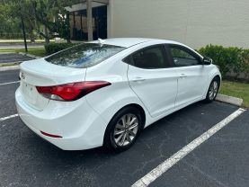 2015 HYUNDAI ELANTRA SEDAN 4-CYL, 1.8 LITER SE SEDAN 4D