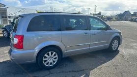 2016 CHRYSLER TOWN & COUNTRY