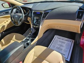 2012 HYUNDAI SONATA SEDAN 4-CYL, HYBRID, 2.4 LITER HYBRID SEDAN 4D