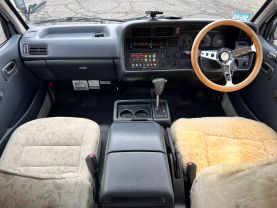 1995 TOYOTA HIACE VAN 3L CAMPER