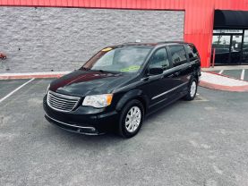 2016 CHRYSLER TOWN & COUNTRY PASSENGER V6, 3.6 LITER TOURING MINIVAN 4D