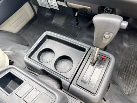 1995 TOYOTA HIACE VAN 3L CAMPER