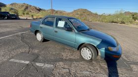 1995 TOYOTA COROLLA SEDAN 4-CYL, 1.6 LITER SEDAN 4D