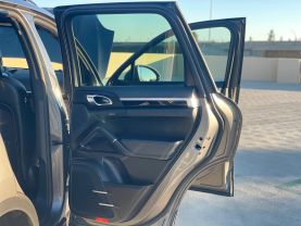 2018 PORSCHE CAYENNE SUV V6, 3.6 LITER SPORT UTILITY 4D