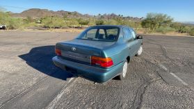 1995 TOYOTA COROLLA SEDAN 4-CYL, 1.6 LITER SEDAN 4D