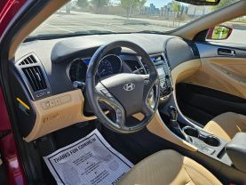 2012 HYUNDAI SONATA SEDAN 4-CYL, HYBRID, 2.4 LITER HYBRID SEDAN 4D