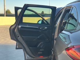 2018 PORSCHE CAYENNE SUV V6, 3.6 LITER SPORT UTILITY 4D