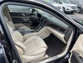 2017 Lincoln Continental - Image 22