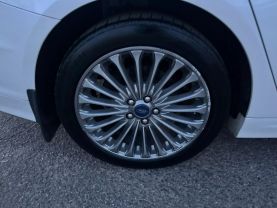 2013 FORD FUSION SEDAN WHITE AUTOMATIC - Auto Spot