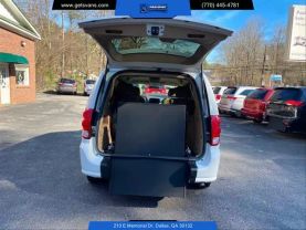 2015 CHRYSLER TOWN & COUNTRY VAN V6, 3.6 LITER TOURING MINIVAN 4D