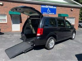 2015 CHRYSLER TOWN & COUNTRY VAN V6, 3.6 LITER TOURING MINIVAN 4D
