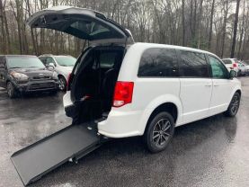 2015 CHRYSLER TOWN & COUNTRY VAN V6, 3.6 LITER TOURING MINIVAN 4D