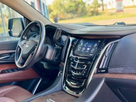 2019 CADILLAC ESCALADE SUV V8, 6.2 LITER LUXURY SPORT UTILITY 4D