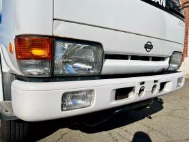 1994 NISSAN ATLAS 200 BOX TRUCK FD42 BOX TRUCK
