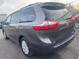 2017 TOYOTA SIENNA PASSENGER GRAY AUTOMATIC - Auto Spot