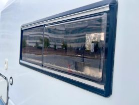 1995 MITSUBISHI DELICA CAMPER 4D56 JB470