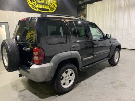2007 JEEP LIBERTY SUV V6, 3.7 LITER SPORT UTILITY 4D