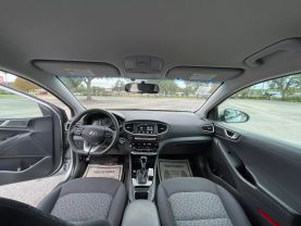 2018 HYUNDAI IONIQ HYBRID HATCHBACK 4-CYL, HYBRID, 1.6 LITER BLUE HATCHBACK 4D
