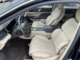 2017 Lincoln Continental - Image 12