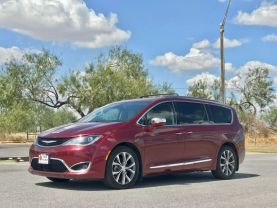 2017 CHRYSLER PACIFICA VAN V6, 3.6 LITER LIMITED MINIVAN 4D
