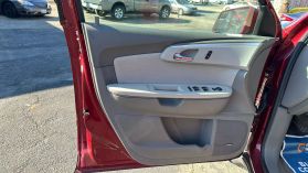 2011 CHEVROLET TRAVERSE SUV V6, 3.6 LITER LT SPORT UTILITY 4D