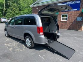 2015 CHRYSLER TOWN & COUNTRY VAN V6, 3.6 LITER TOURING MINIVAN 4D