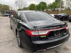 2017 Lincoln Continental - Image 10