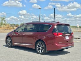 2017 CHRYSLER PACIFICA VAN V6, 3.6 LITER LIMITED MINIVAN 4D