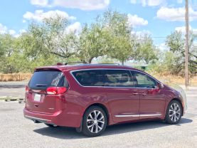 2017 CHRYSLER PACIFICA VAN V6, 3.6 LITER LIMITED MINIVAN 4D