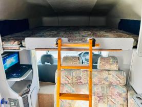 1995 MITSUBISHI DELICA CAMPER 4D56 JB470