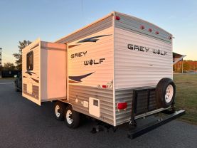 Used 2011 CHEROKEE BY FOREST RIVER GREY WOLF - - 18RB - LA Auto Star located in Virginia Beach, VA