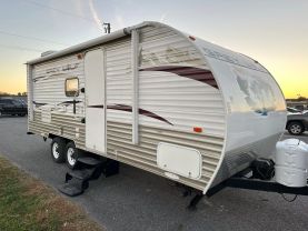 Used 2011 CHEROKEE BY FOREST RIVER GREY WOLF - - 18RB - LA Auto Star located in Virginia Beach, VA