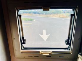 1995 MITSUBISHI DELICA CAMPER 4D56 JB470