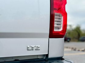 2018 CHEVROLET SILVERADO 1500 CREW CAB PICKUP V8, ECOTEC3, 5.3 LITER Z71 LTZ PICKUP 4D 5 3/4 FT