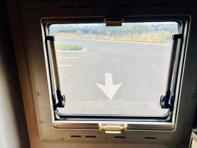 1995 MITSUBISHI DELICA CAMPER 4D56 JB470