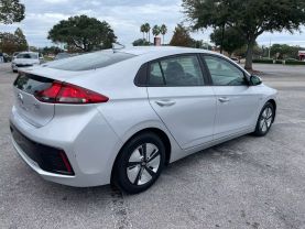 2018 HYUNDAI IONIQ HYBRID HATCHBACK 4-CYL, HYBRID, 1.6 LITER BLUE HATCHBACK 4D