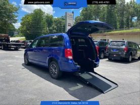 2015 CHRYSLER TOWN & COUNTRY VAN V6, 3.6 LITER TOURING MINIVAN 4D