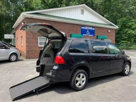 2015 CHRYSLER TOWN & COUNTRY VAN V6, 3.6 LITER TOURING MINIVAN 4D