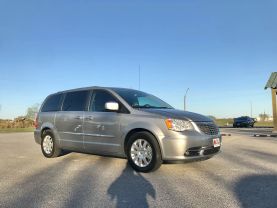 2015 CHRYSLER TOWN & COUNTRY VAN V6, 3.6 LITER TOURING MINIVAN 4D