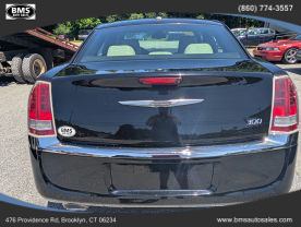 2013 CHRYSLER 300 SEDAN V6, 3.6 LITER 300 MOTOWN SEDAN 4D